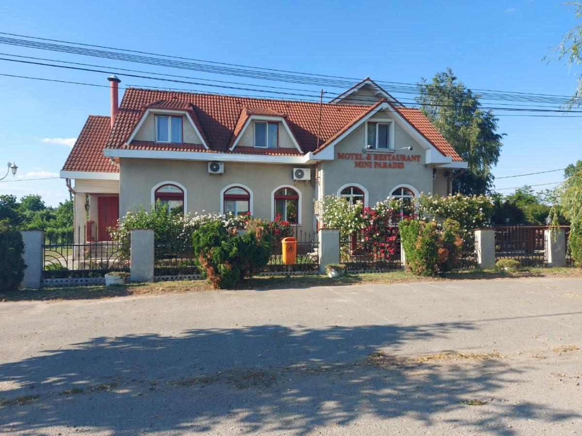 Mini Paradis Fughiu Buitenkant foto